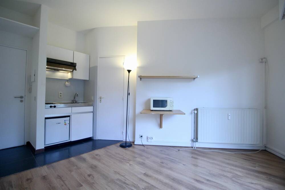 Appartement te  huur in Sint-Lambrechts-Woluwe 1200 675.00€  slaapkamers 18.00m² - Zoekertje 568221
