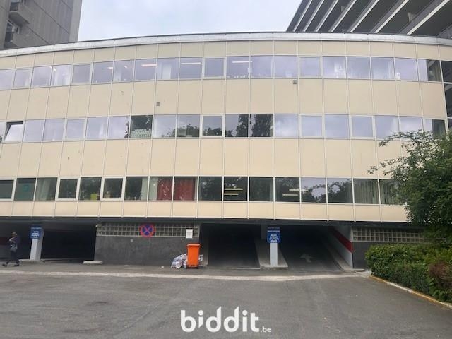 Box te  koop in Sint-Lambrechts-Woluwe 1200 18500.00€  slaapkamers m² - Zoekertje 570438