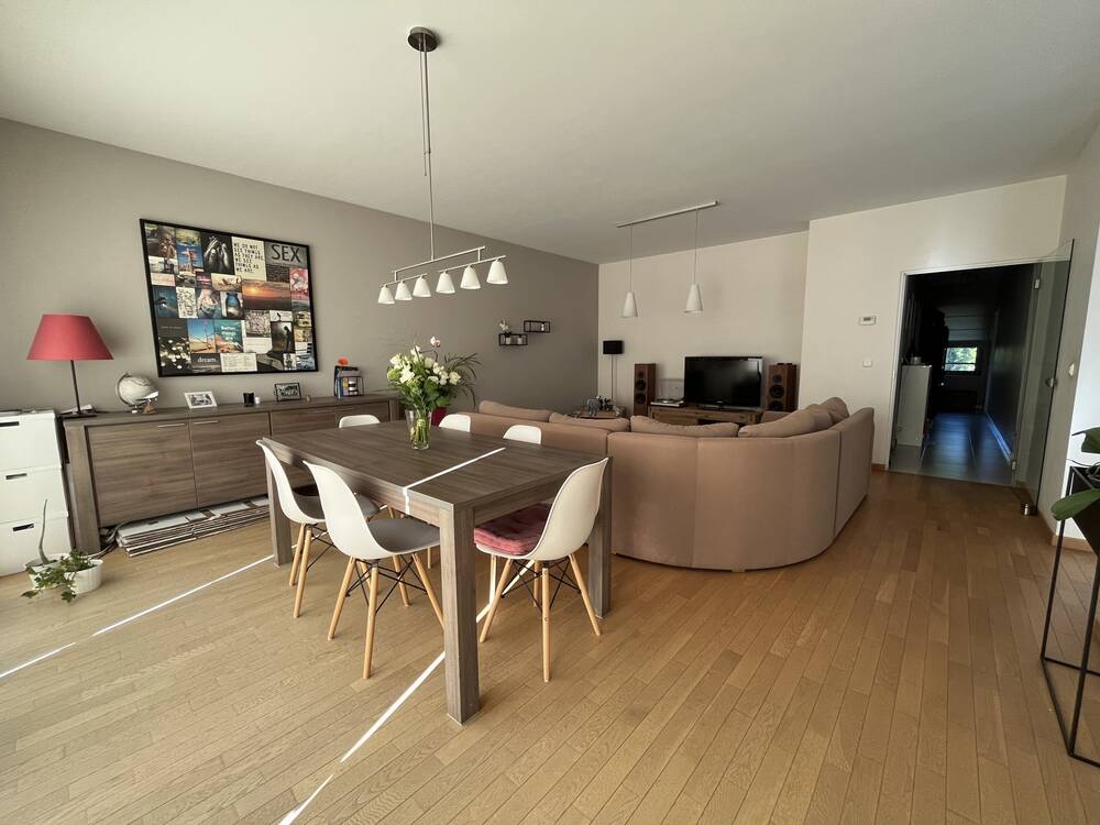 Appartement te  huur in Sint-Lambrechts-Woluwe 1200 1800.00€ 2 slaapkamers 115.00m² - Zoekertje 569767
