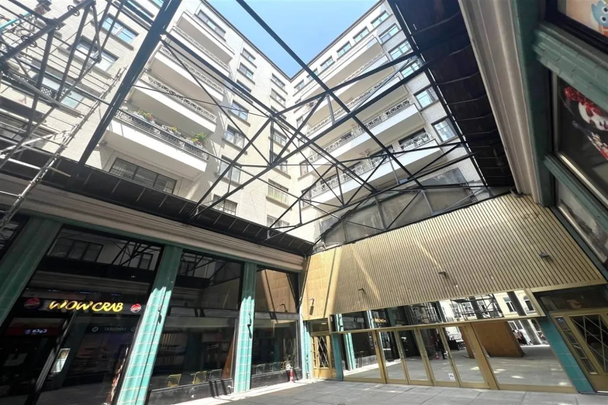 Appartement te  in Brussel 1000 240000.00€ 1 slaapkamers 68.00m² - Zoekertje 569788