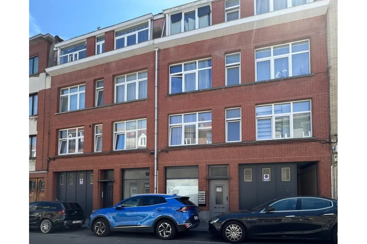 Handelszaak te  koop in Ganshoren 1083 450000.00€  slaapkamers m² - Zoekertje 568905