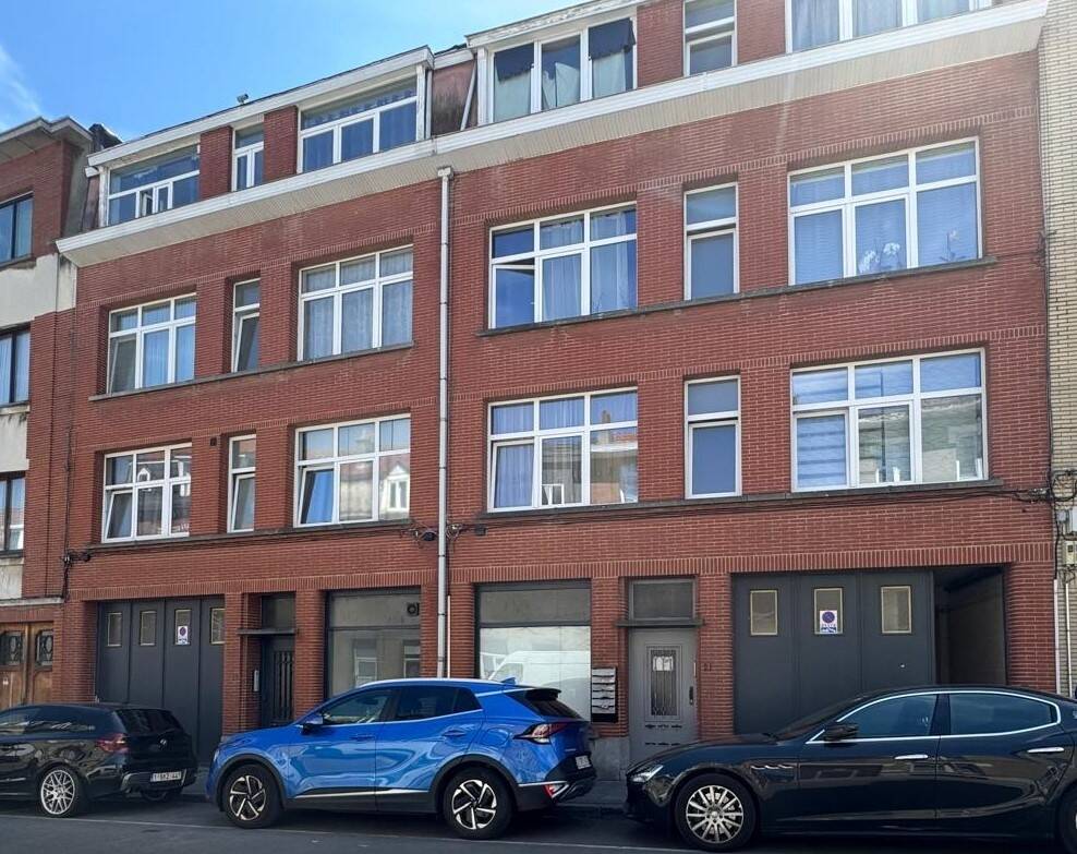 Handelszaak te  koop in Ganshoren 1083 450000.00€  slaapkamers m² - Zoekertje 568905
