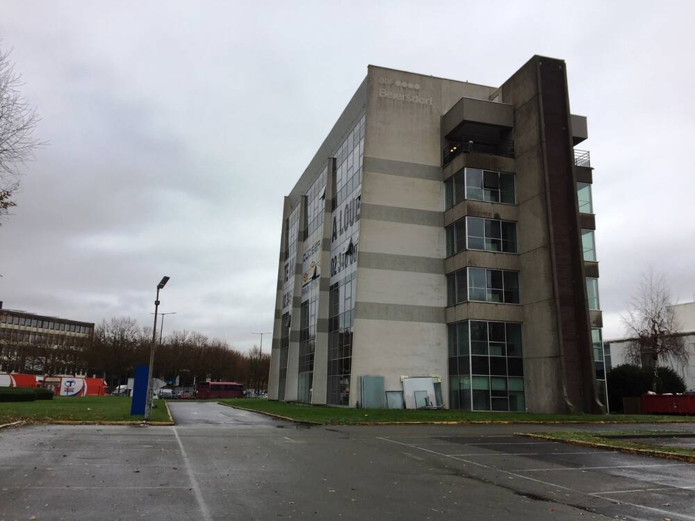 Commerce à louer à Anderlecht 1070 11875.00€  chambres 1500.00m² - annonce 569444