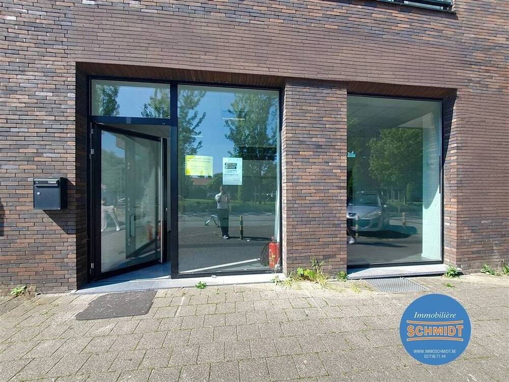 Commerce à  à Evere 1140 1090.00€  chambres 45.00m² - annonce 571423