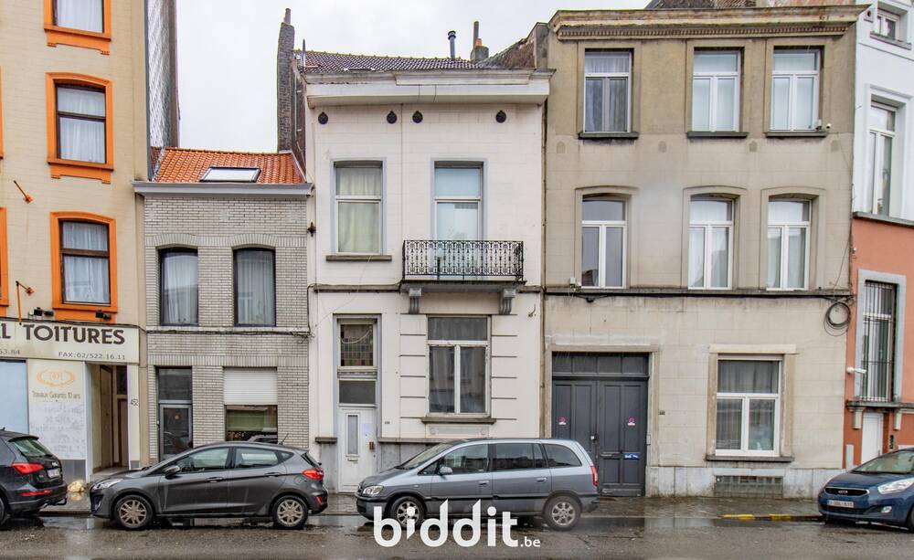 Huis te  koop in Anderlecht 1070 160000.00€ 7 slaapkamers m² - Zoekertje 570895