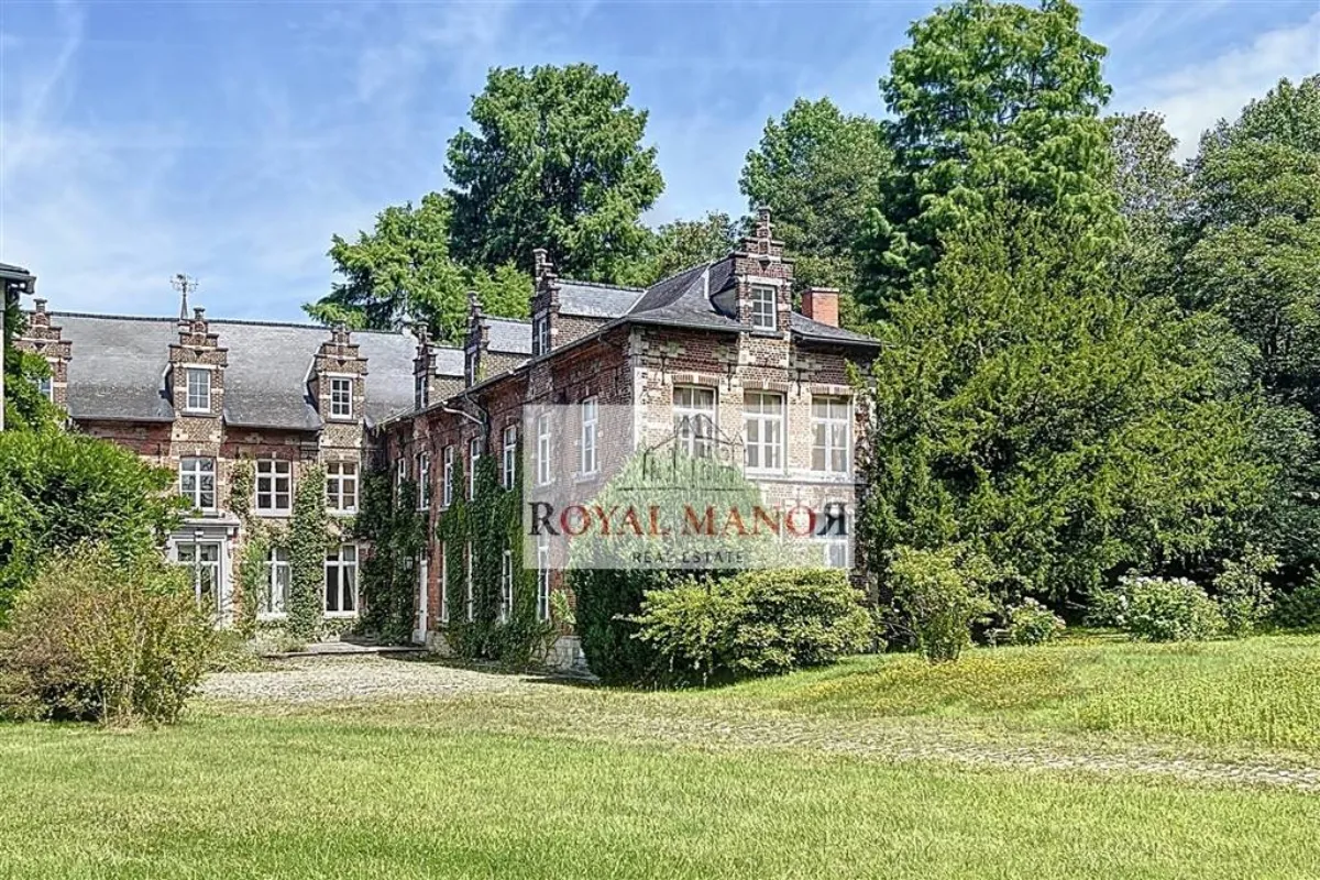 Château à louer à Wezembeek-Oppem 1970 2750.00€ 6 chambres 305.00m² - annonce 572202