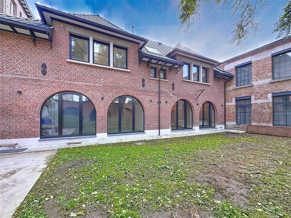 Maison à louer à Forest 1190 2950.00€ 4 chambres 210.00m² - annonce 572492