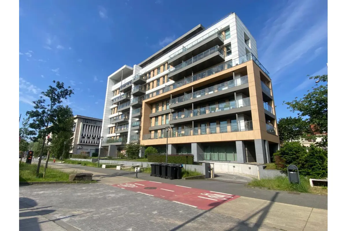 Parking / garage à vendre à Woluwe-Saint-Lambert 1200 30000.00€  chambres m² - annonce 572725
