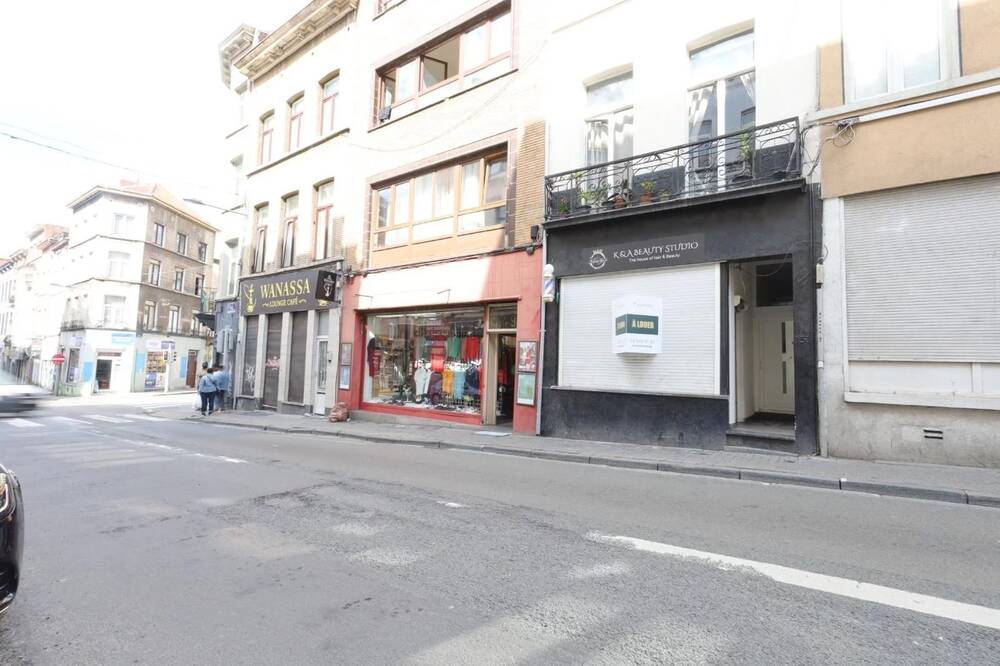 Commerce à louer à Saint-Josse-ten-Noode 1210 1000.00€  chambres 45.00m² - annonce 572165