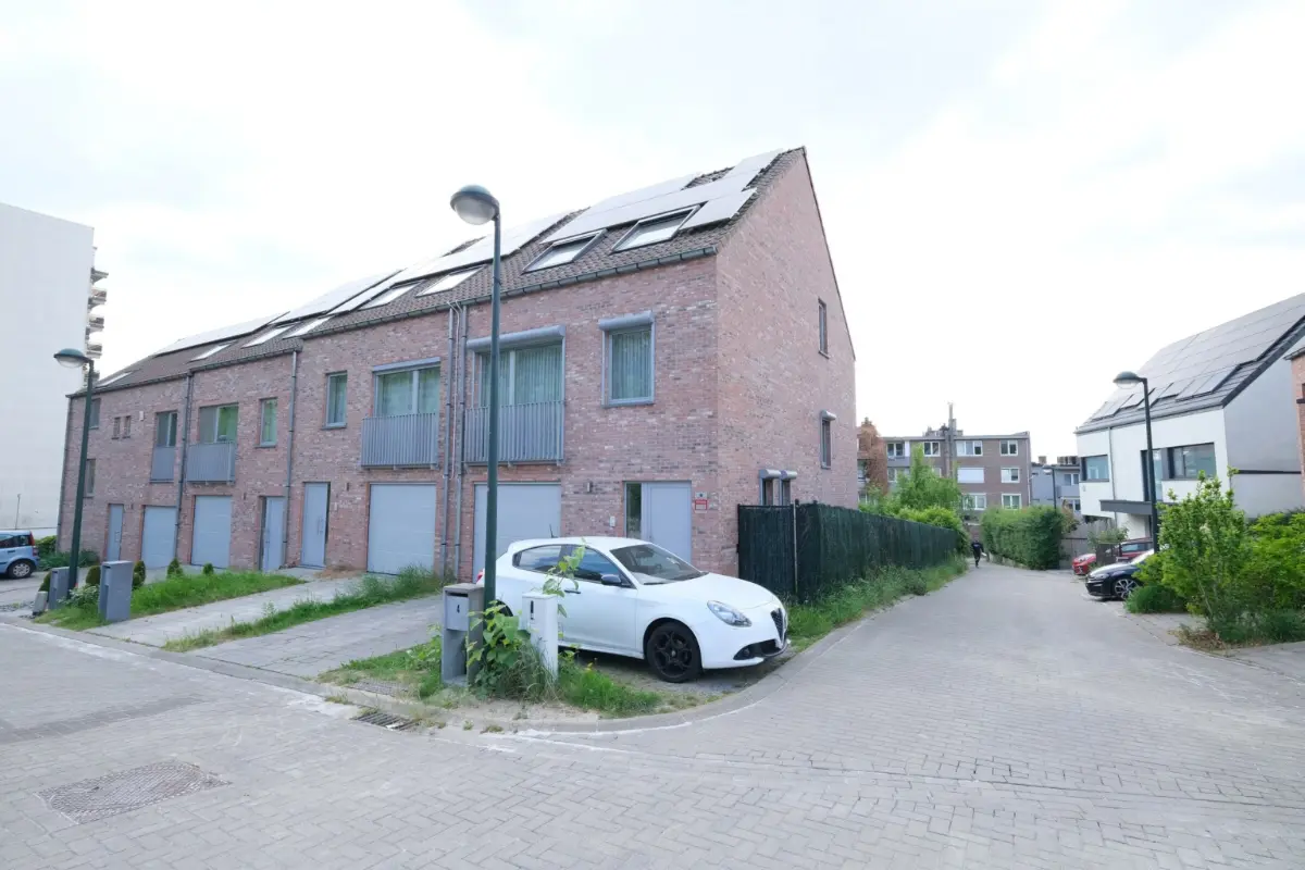 Huis te  koop in Vorst 1190 610000.00€ 4 slaapkamers 171.00m² - Zoekertje 572686