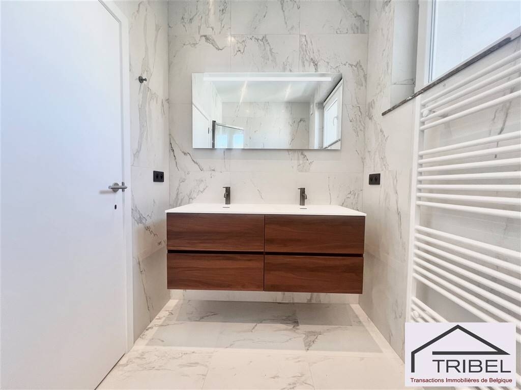 Appartement te in Vorst 1190 380000.00€ 1 slaapkamers 91.00m² - Zoekertje 572649