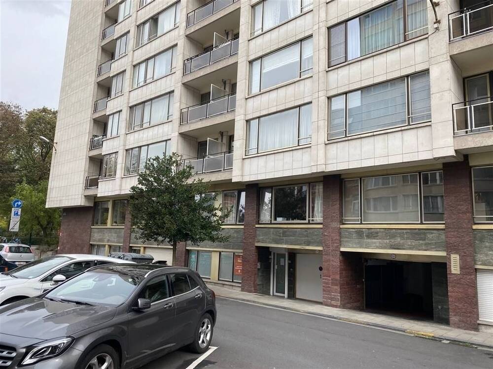Parking à louer à Bruxelles 1000 150.00€  chambres m² - annonce 574090