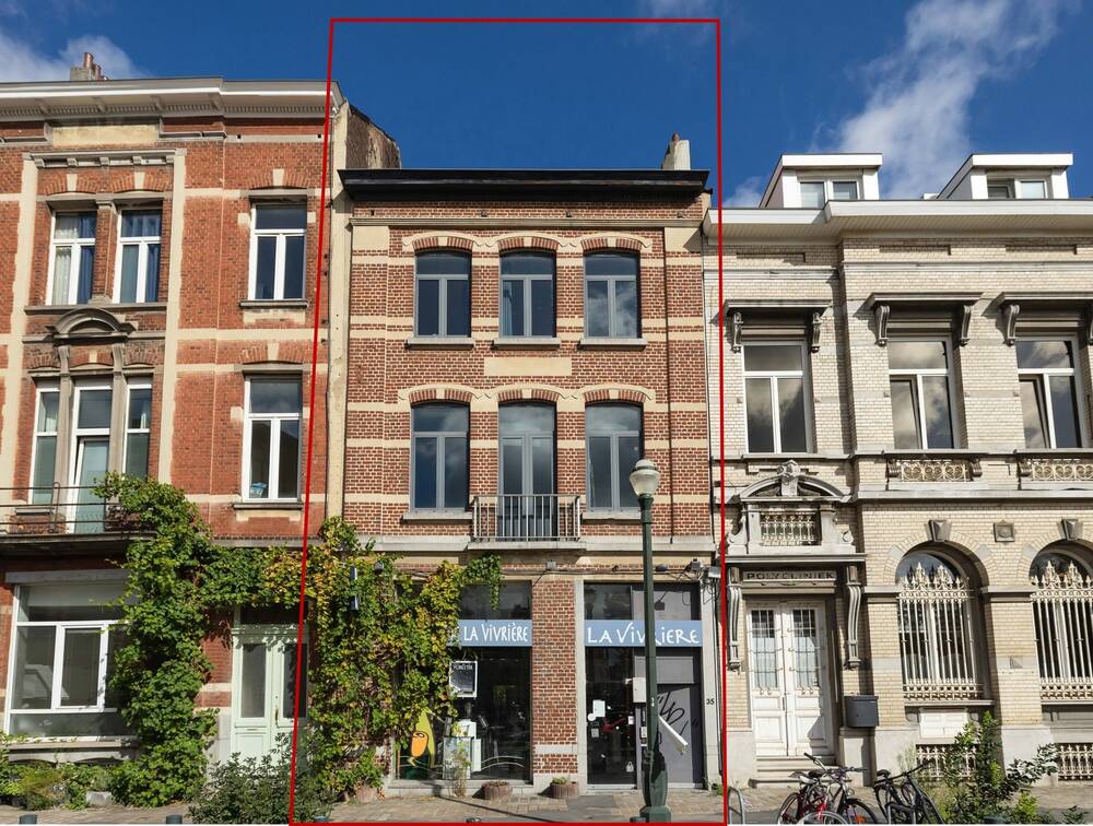 Mixgebouw te  koop in Vorst 1190 460000.00€ 3 slaapkamers 240.00m² - Zoekertje 573663