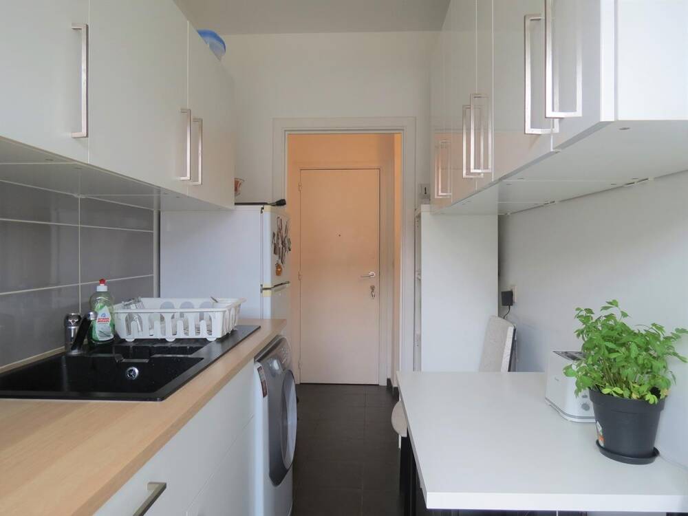 Appartement te  huur in Sint-Lambrechts-Woluwe 1200 1200.00€ 1 slaapkamers 50.00m² - Zoekertje 573408