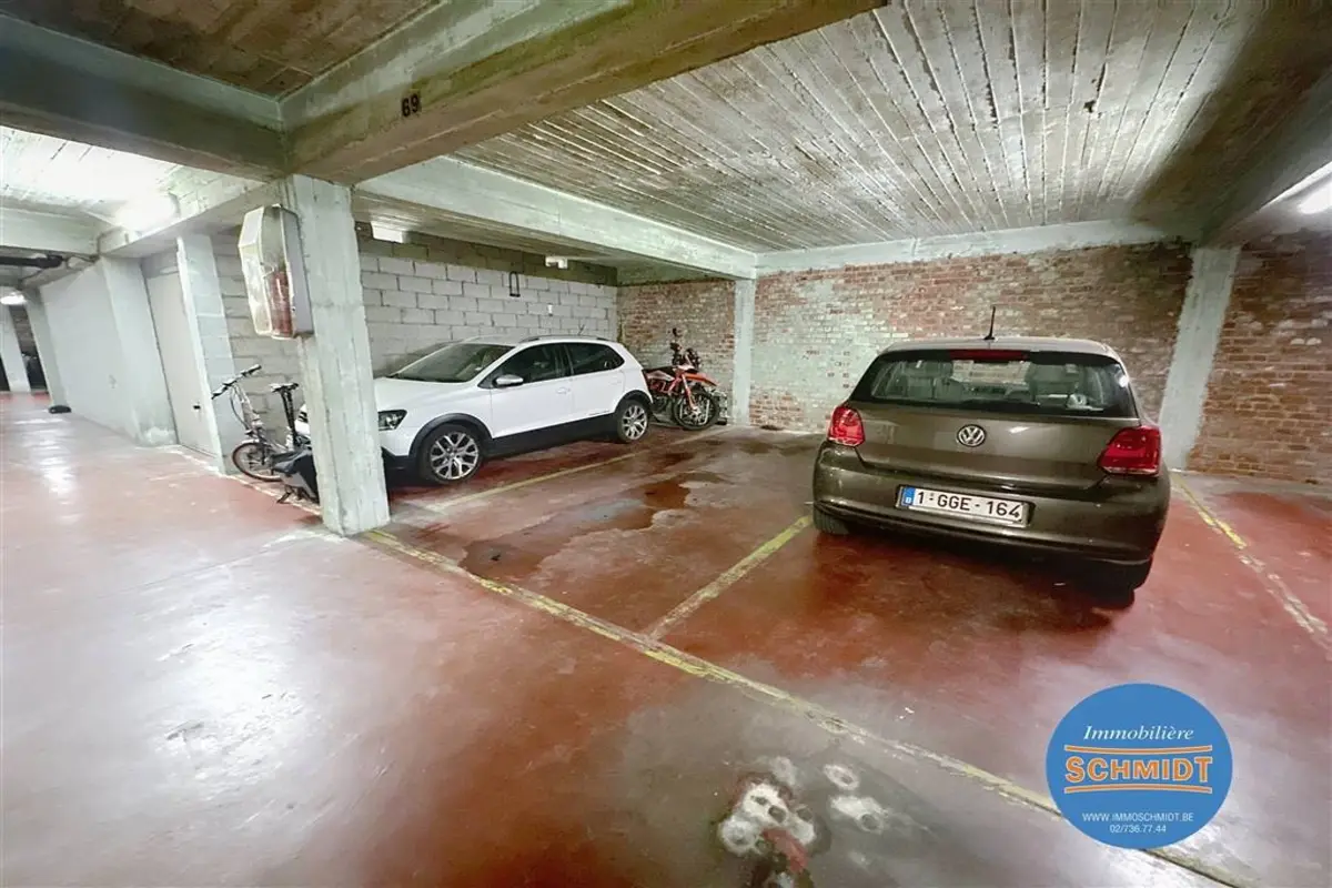 Parking à louer à Auderghem 1160 100.00€  chambres m² - annonce 574029