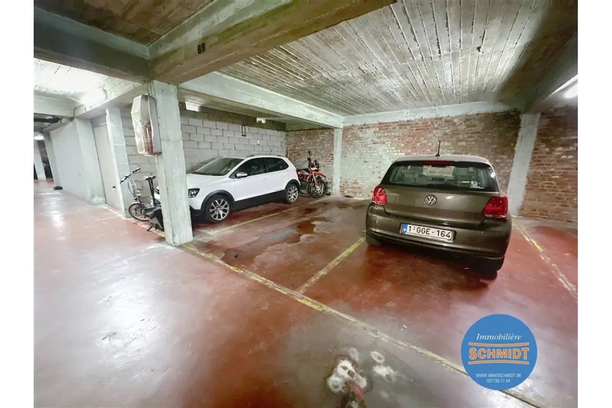 Parking à louer à Auderghem 1160 90.00€  chambres m² - annonce 574029