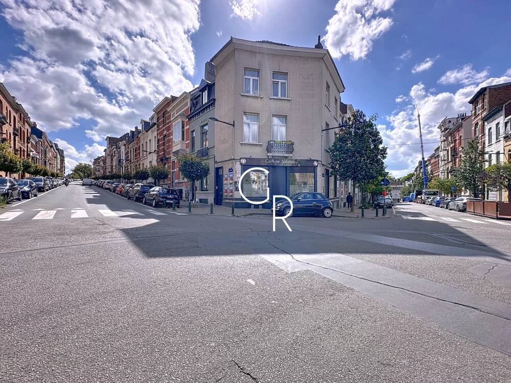 Huis te  koop in Elsene 1050 725000.00€  slaapkamers 210.00m² - Zoekertje 575158