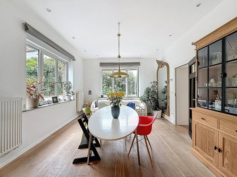 Huis te  huur in Vorst 1190 3500.00€ 4 slaapkamers 258.00m² - Zoekertje 574858