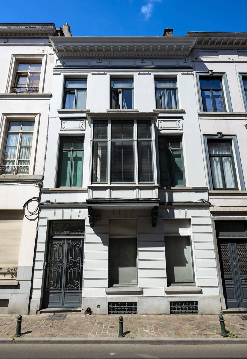 Huis te  koop in Elsene 1050 1050000.00€  slaapkamers 375.00m² - Zoekertje 575314