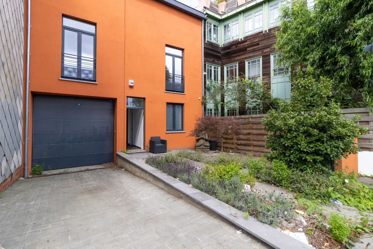 Mixgebouw te  koop in Ukkel 1180 750000.00€ 3 slaapkamers 235.00m² - Zoekertje 574709