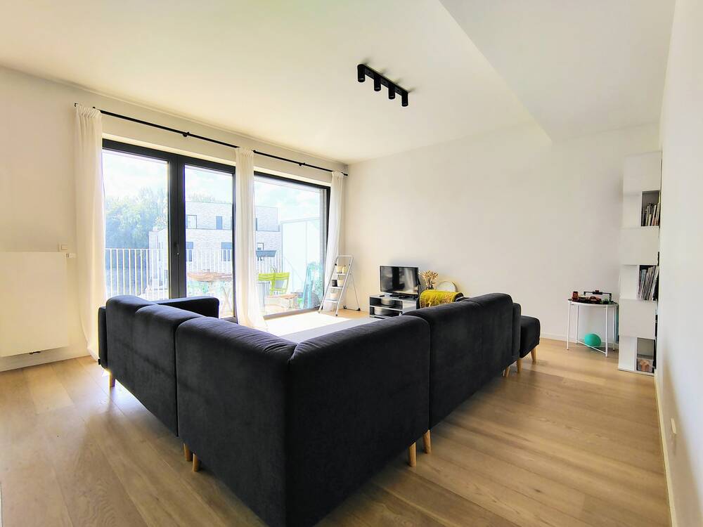 Appartement te  huur in Sint-Lambrechts-Woluwe 1200 1700.00€ 2 slaapkamers 97.00m² - Zoekertje 574869