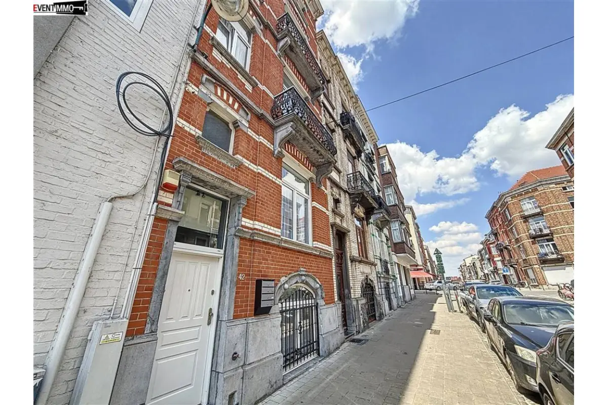 Appartementsgebouw te  koop in Laken 1020 625000.00€ 6 slaapkamers 338.00m² - Zoekertje 575302