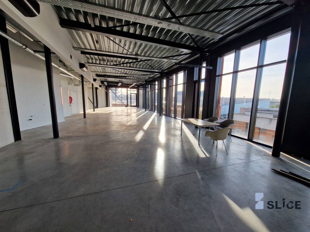 Commerce à louer à Forest 1190 4800.00€  chambres 300.00m² - annonce 575252