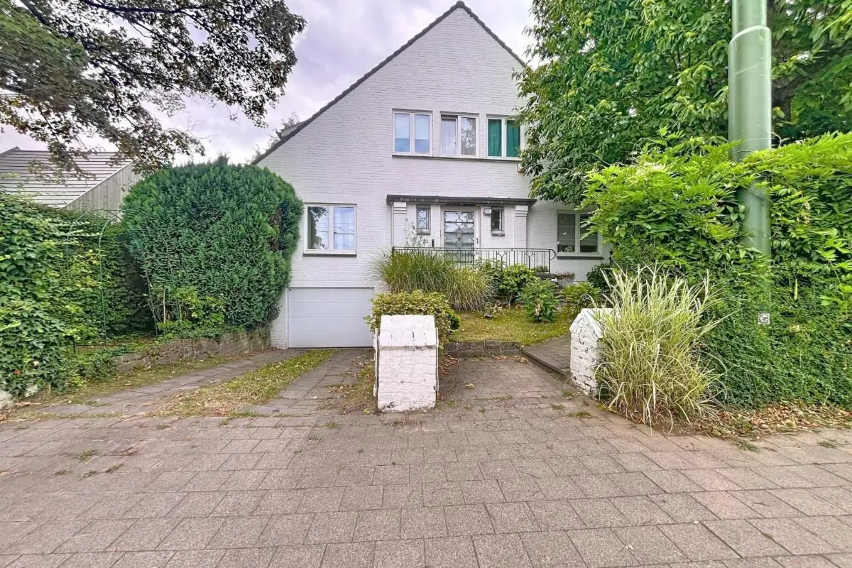 Villa à louer à Uccle 1180 3200.00€ 4 chambres 250.00m² - annonce 574790