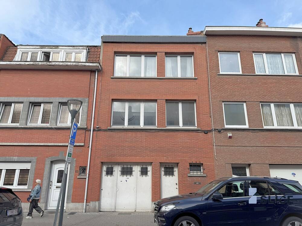 Huis te  koop in Anderlecht 1070 375000.00€ 3 slaapkamers 230.00m² - Zoekertje 576326