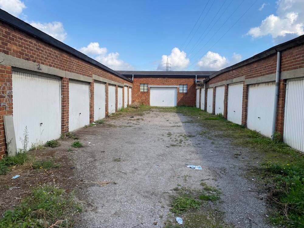 Box à vendre à Goutroux 6030 196000.00€ chambres m² - annonce 576273