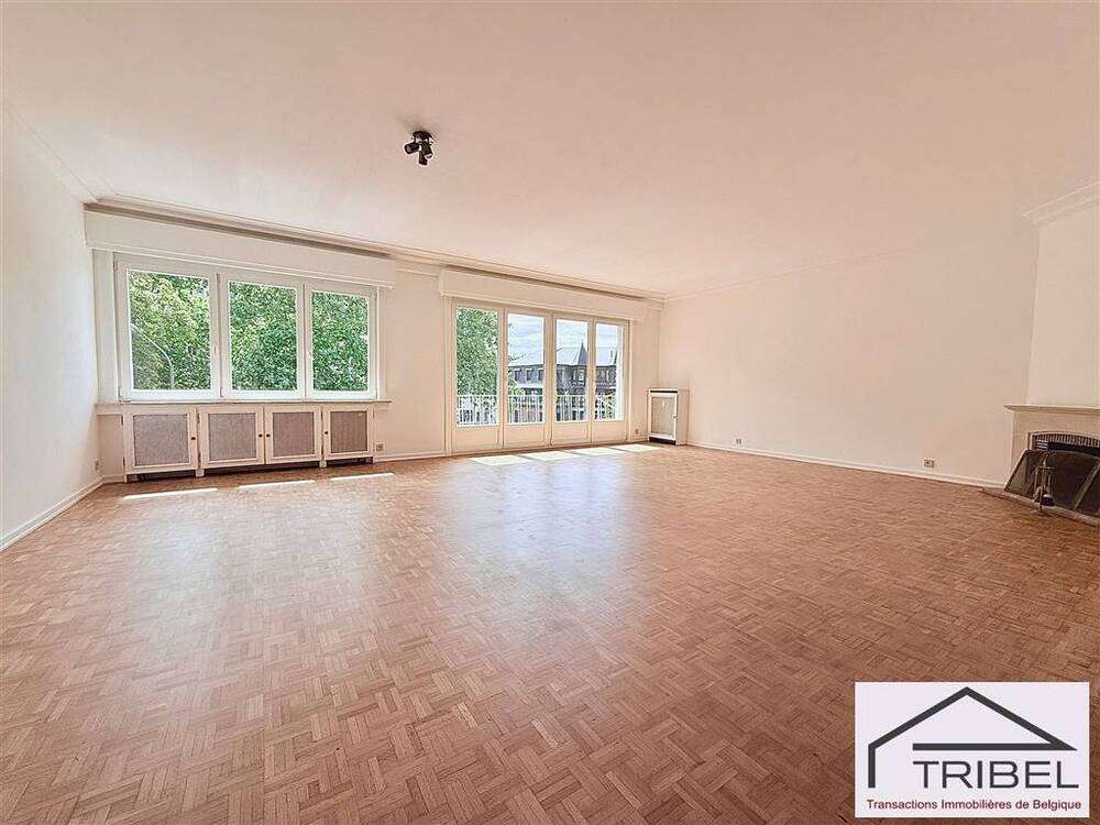 Appartement te in Ukkel 1180 1850.00€ 3 slaapkamers 182.00m² - Zoekertje 576023
