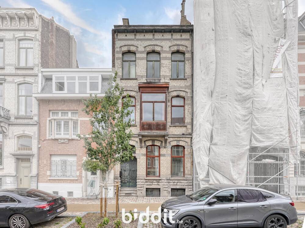 Huis te  koop in Brussel 1000 520000.00€ 3 slaapkamers m² - Zoekertje 576167