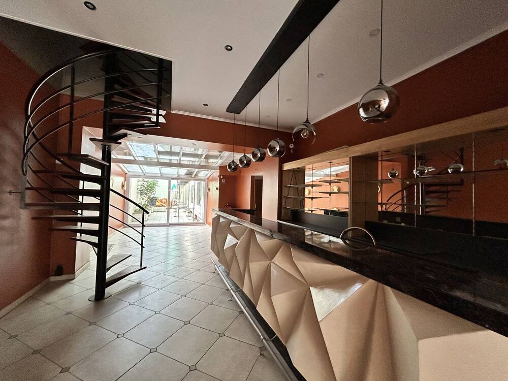 Commerce à louer à Ixelles 1050 3300.00€  chambres 155.00m² - annonce 576911