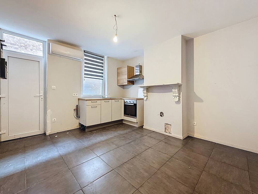 Appartementsgebouw te  koop in Jemeppe-sur-Meuse 4101 450000.00€ 5 slaapkamers 200.00m² - Zoekertje 576951