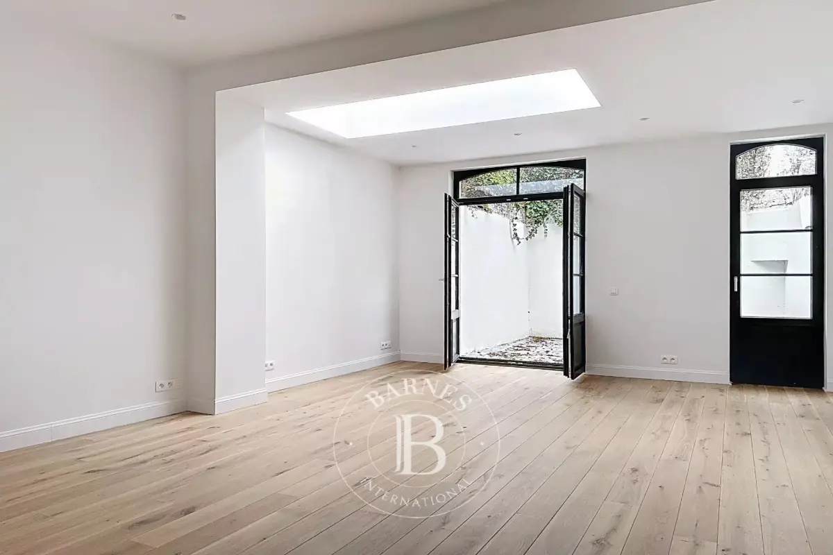 Huis te huur in Watermaal-Bosvoorde 1170 2750.00€ 4 slaapkamers 150.00m² - Zoekertje 576686