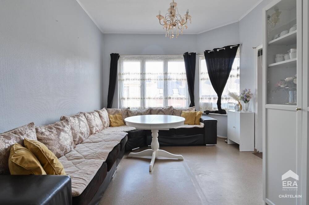 Appartement te  koop in Ukkel 1180 200000.00€ 1 slaapkamers 74.00m² - Zoekertje 577457