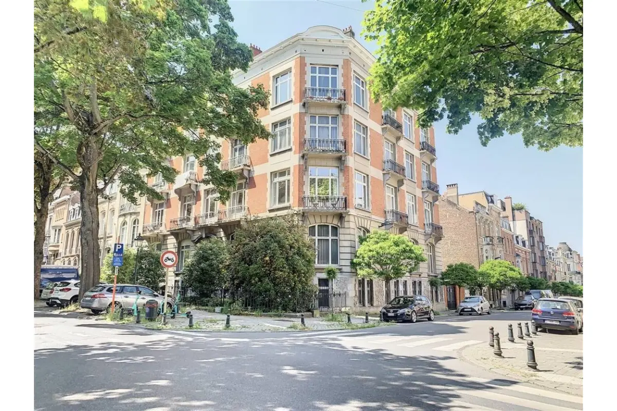 Appartement te  in Elsene 1050 2650.00€ 3 slaapkamers 140.00m² - Zoekertje 576935