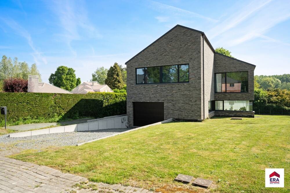Villa te koop in Dilbeek 1700 995000.00€ 4 slaapkamers 260.00m² - Zoekertje 578102