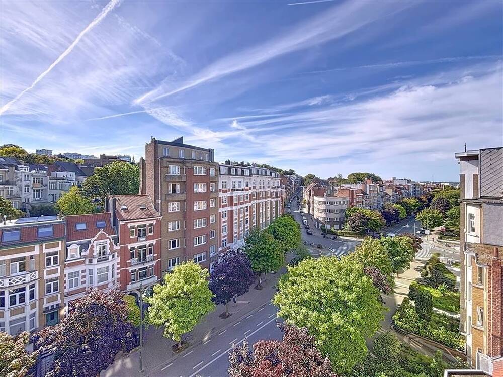 Appartement te  koop in Vorst 1190 370000.00€ 2 slaapkamers 100.00m² - Zoekertje 578967