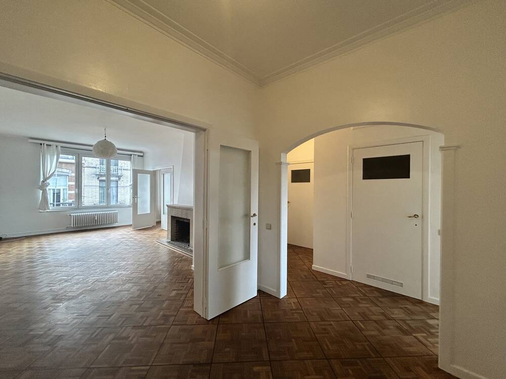Appartement te  huur in Elsene 1050 1500.00€ 2 slaapkamers 85.00m² - Zoekertje 579138