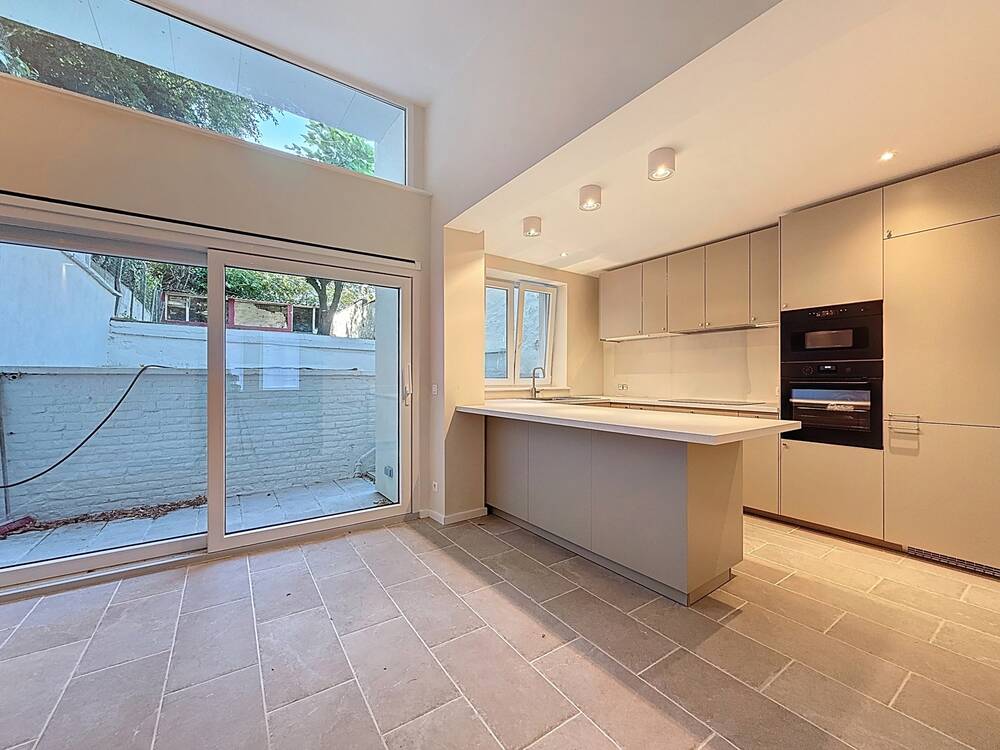 Appartement te  huur in Elsene 1050 2150.00€ 2 slaapkamers 130.00m² - Zoekertje 578643