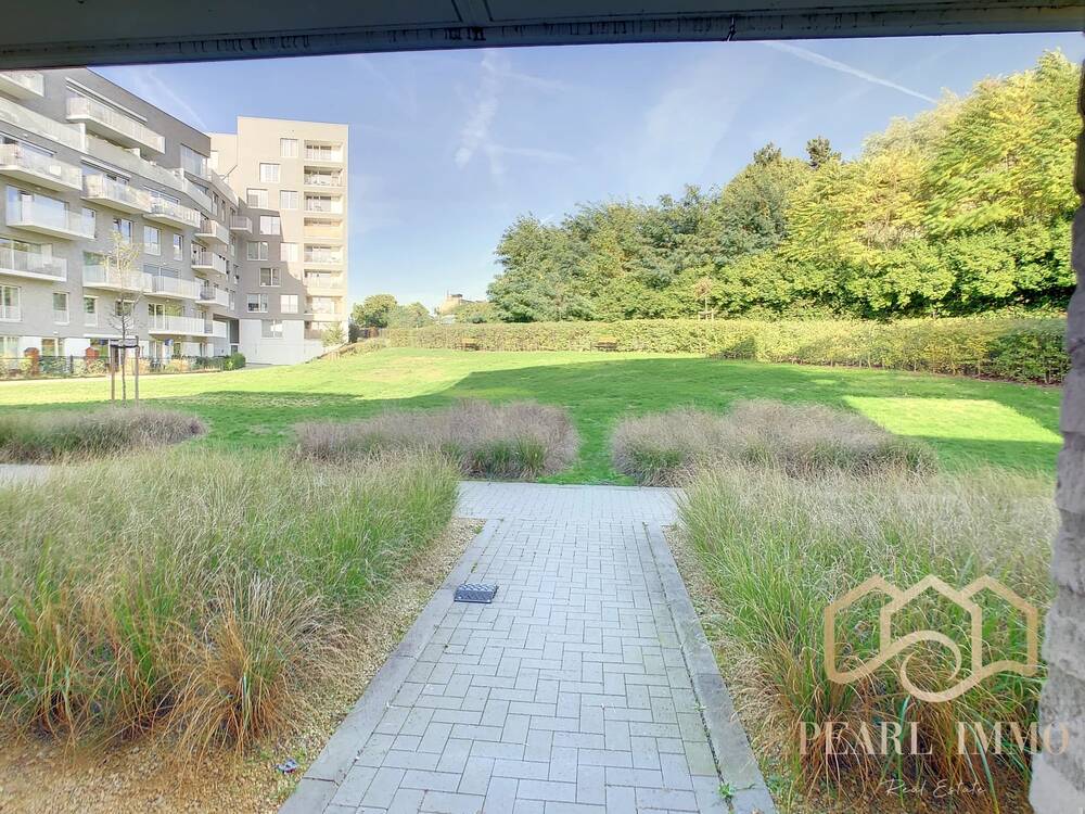 Appartement te  huur in Vorst 1190 1190.00€ 2 slaapkamers 90.00m² - Zoekertje 579027
