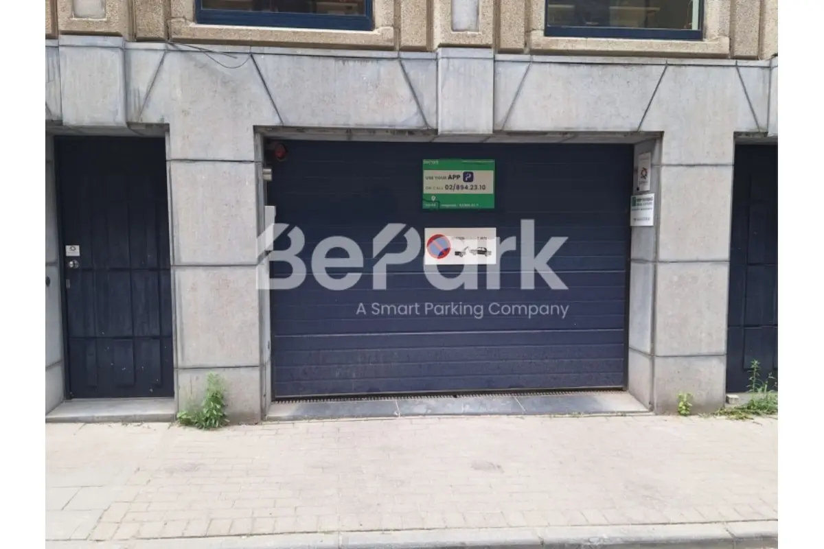 Parking te  huur in Brussel 1000 182.00€  slaapkamers m² - Zoekertje 579117