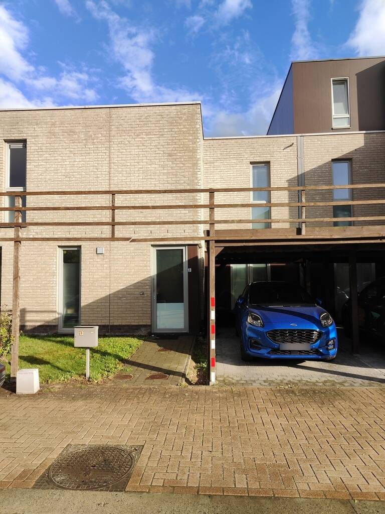 Huis te  huur in Opwijk 1745 1100.00€ 2 slaapkamers 120.00m² - Zoekertje 578515