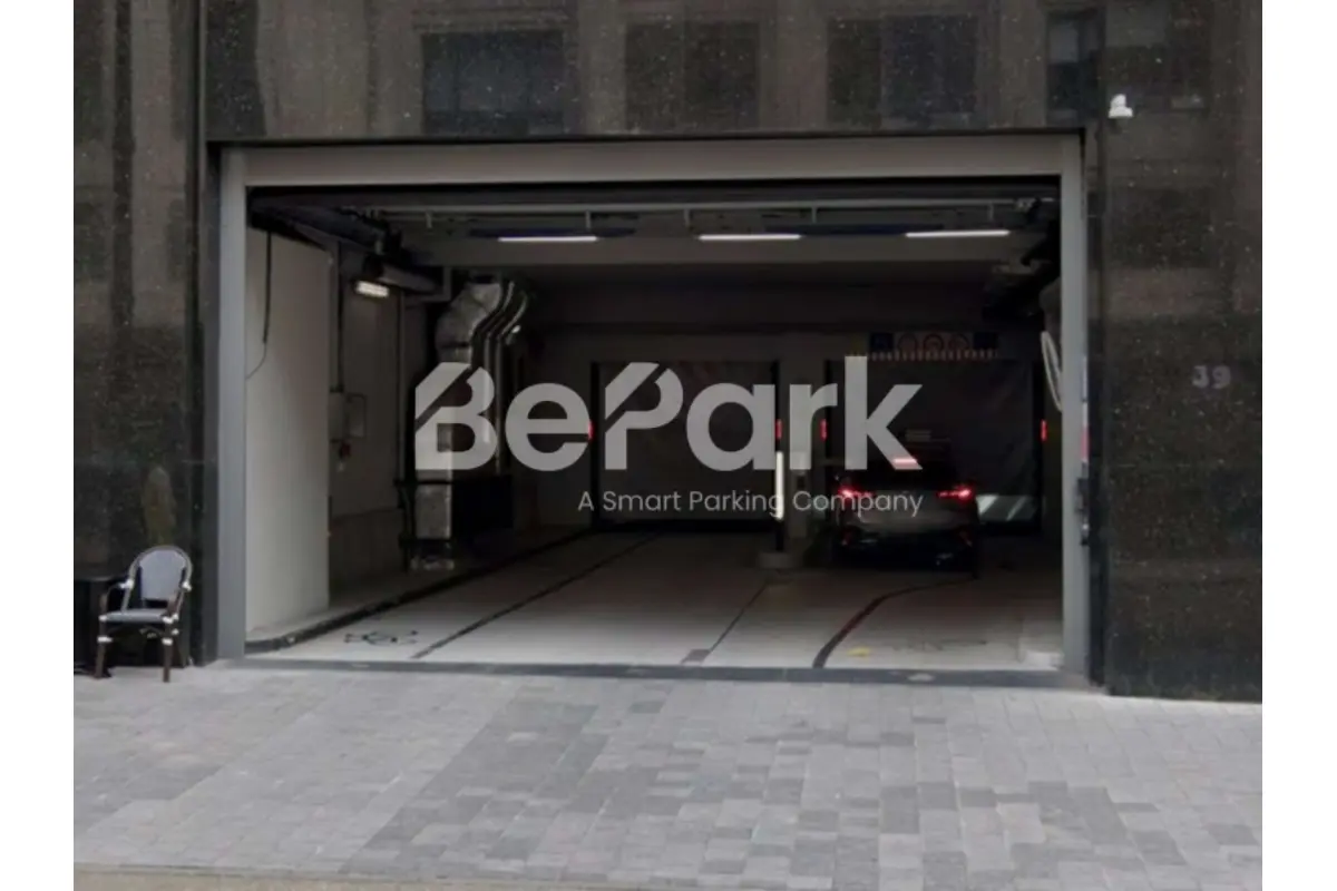 Parking te  huur in Brussel 1000 194.00€  slaapkamers m² - Zoekertje 579111