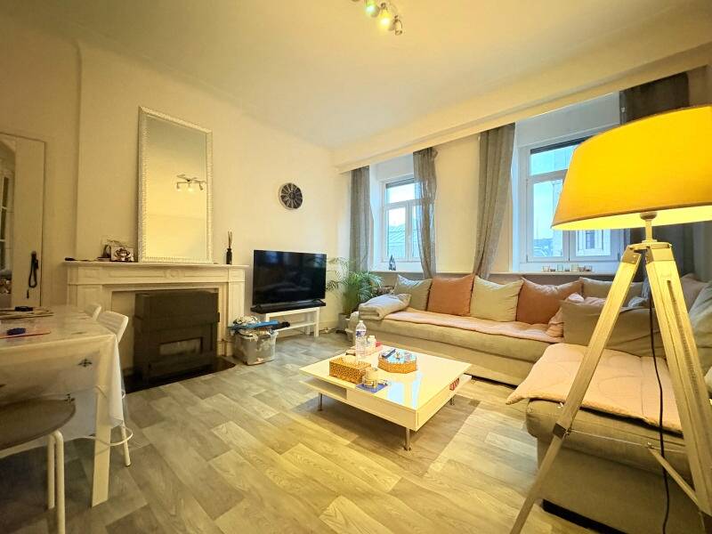 Appartement te  in Brussel 1000 875.00€ 1 slaapkamers 50.00m² - Zoekertje 579076