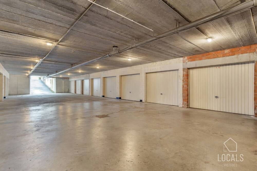 Parking & garage te  koop in Ninove 9400 35000.00€  slaapkamers m² - Zoekertje 578402