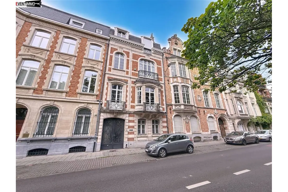 Herenhuis te  koop in Schaarbeek 1030 1950000.00€ 6 slaapkamers 650.00m² - Zoekertje 578349