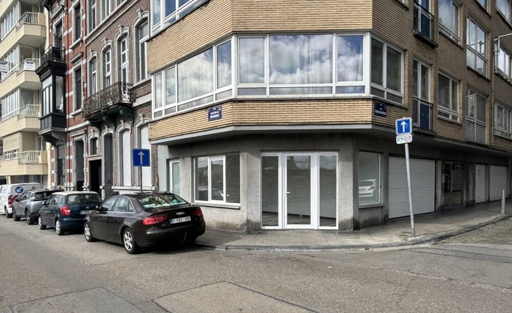 Handelszaak te  koop in Luik 4020 59000.00€  slaapkamers 30.00m² - Zoekertje 579738