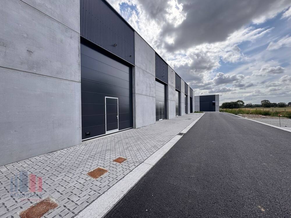 Commerce à louer à Pittem 8740 725.00€  chambres 160.00m² - annonce 579364